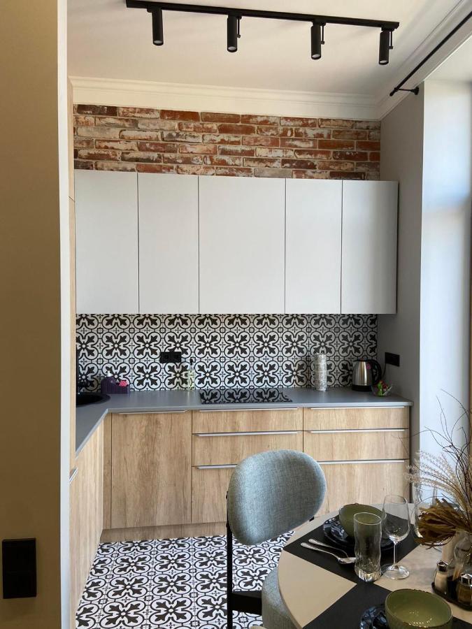 Lux Appartments В Центре Города В Стиле Loft Vinița Exterior foto